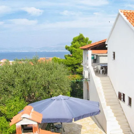 Apartment With Parking Space Supetar, Brac - 7631 Supetar